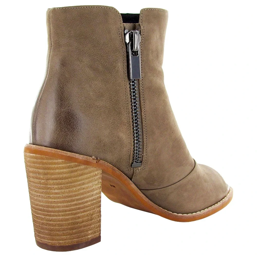 Kenneth Cole brand new